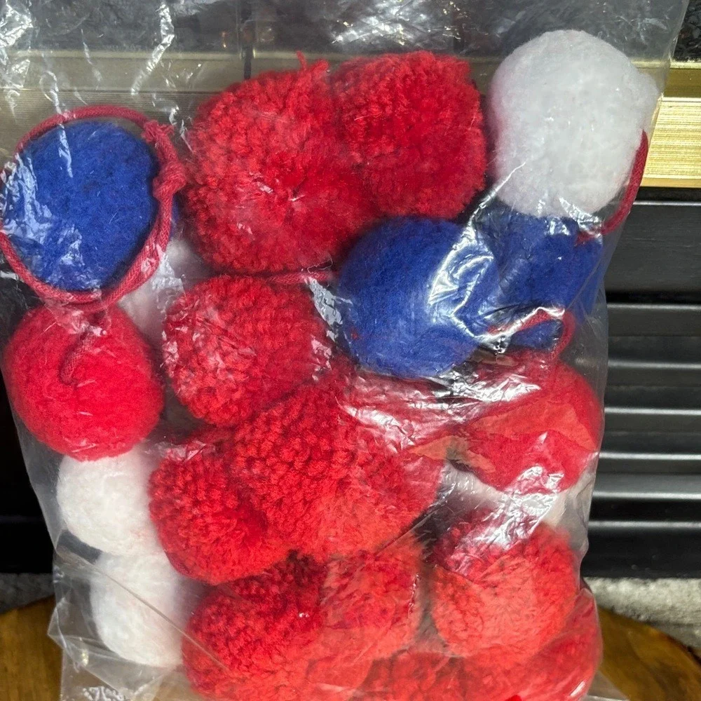 Disney Mickey Mouse Americana Garland Pom Pom - Red, White & Blue 72in GIFT NEW